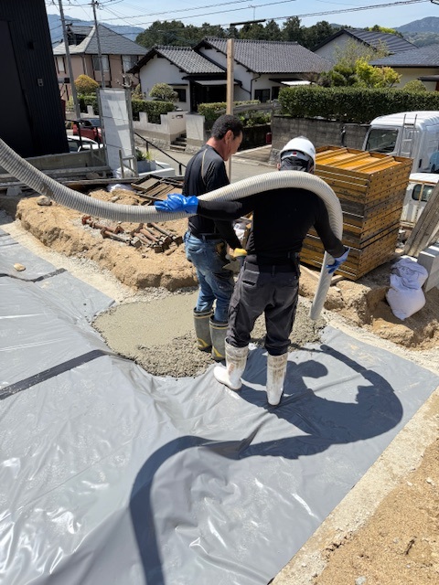 基礎工事 捨てコンクリート打設 賃貸だけど外断熱、那珂川市王塚台 福建住宅株式会社