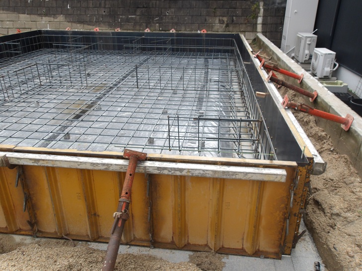 基礎工事 基礎パネル 基礎内部配筋 賃貸だけど外断熱、那珂川市王塚台 福建住宅株式会社